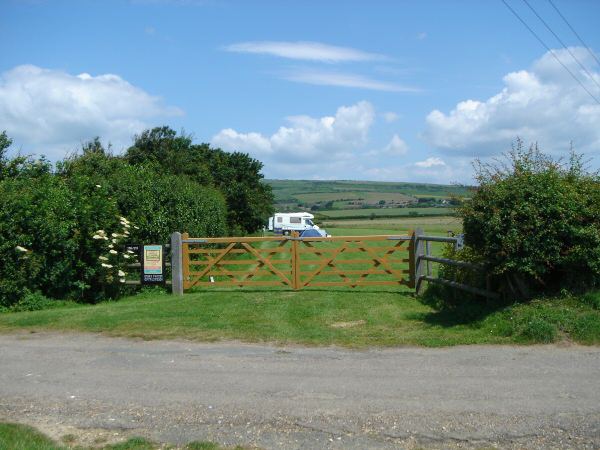 Field gate and entrance