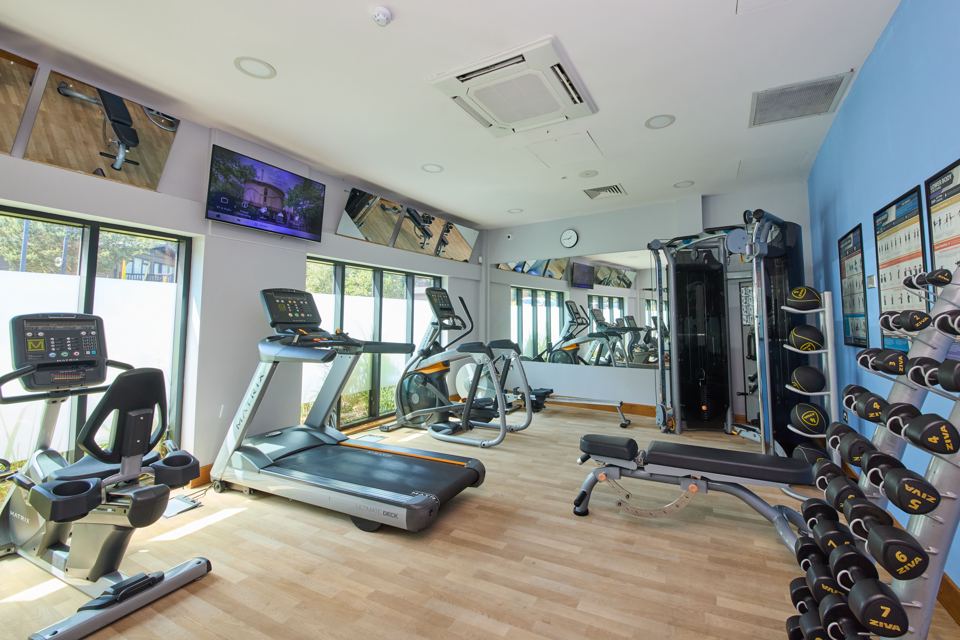 Air-conditioned gym